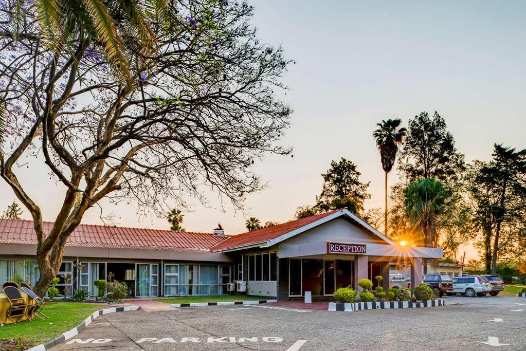 Kadoma Hotel & Conference Centre Exterior foto